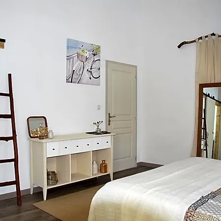 D'hotes Maison Balady Bed & Breakfast Bellenaves